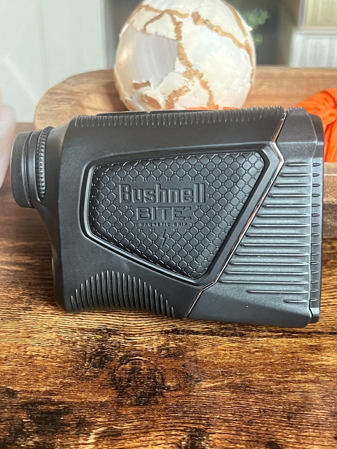 Bushnell Pro XE