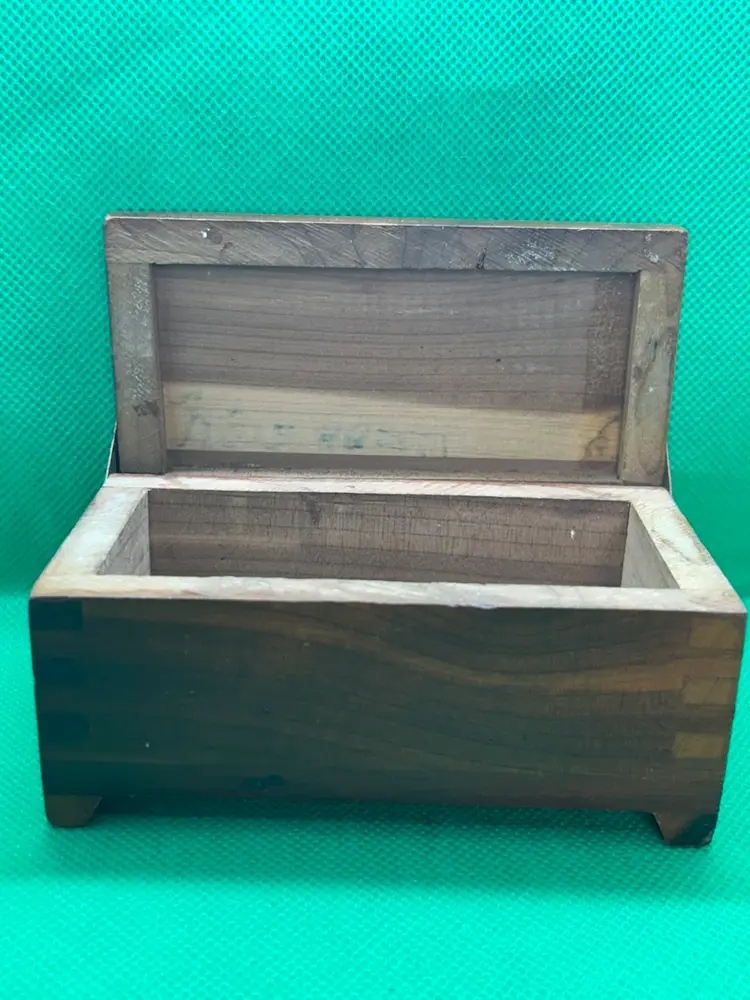 Vintage Wooden Keepsake Box