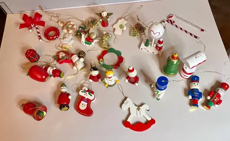 Lot Of 32 Vintage Mini Wooden And Plastic Ornaments