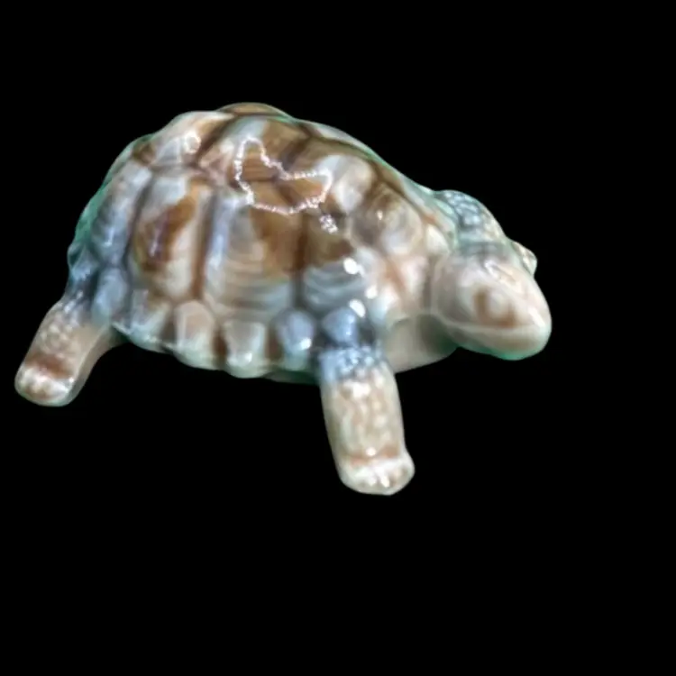 🏴󠁧󠁢󠁥󠁮󠁧󠁿🏴󠁧󠁢󠁥󠁮󠁧󠁿England Wade Porcelain Turtle 2” No Noted Flaws Stamped
