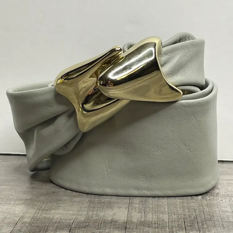 Vintage Gray Leather Gold Buckle Womens 1.75 in Adjustable Belt OSFA 28 in max S