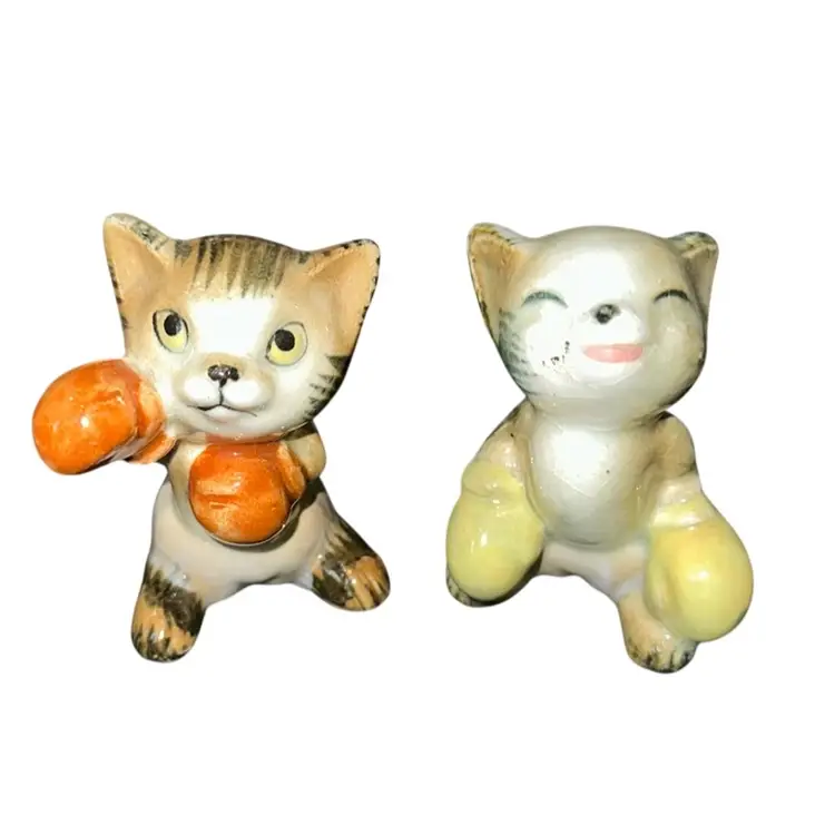 Anthropomorphic Vintage Cat Kitten Kitty Boxing Gloves Salt And Pepper Shakers With Stoppers
