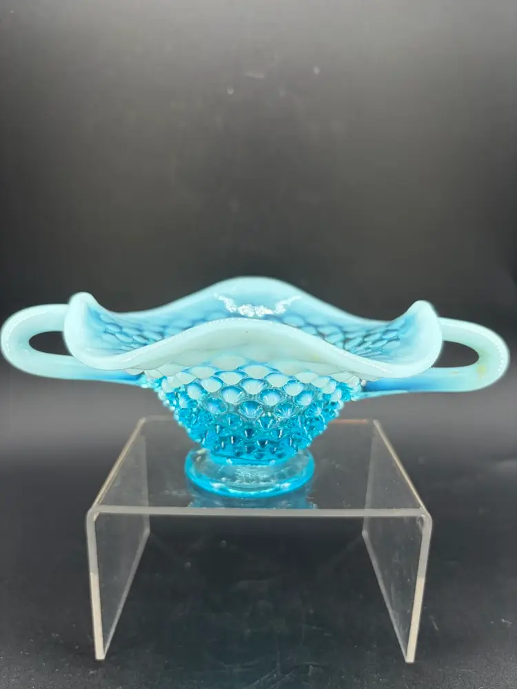 VINTAGE FENTON AQUA BLUEOPALESCENT HOBNAIL GLASS DOUBLE HANDLED DISH