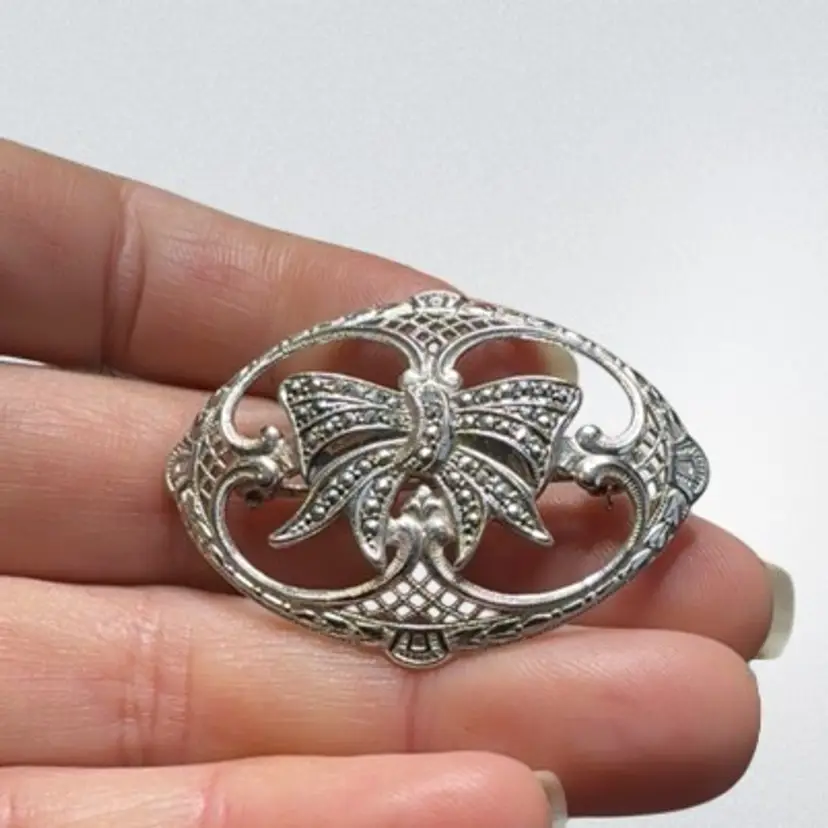 Vintage Art Deco Sterling Silver Rhodium Plated Marcasite Bow Brooch