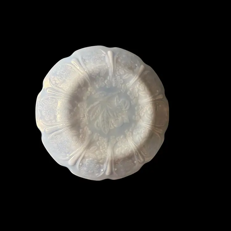 Jeanette Glass, Cherry Blossom Plate