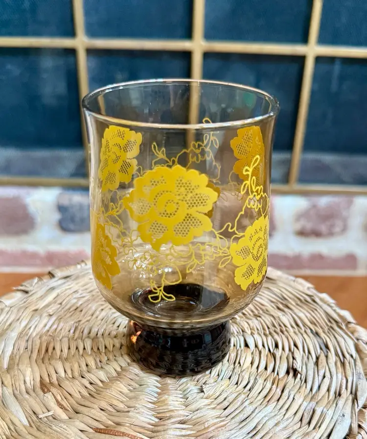 Vintage Yellow Floral Pedestal Glasses, Set of 6 – Mid-Century Smoky Brown Retro Drinkware
