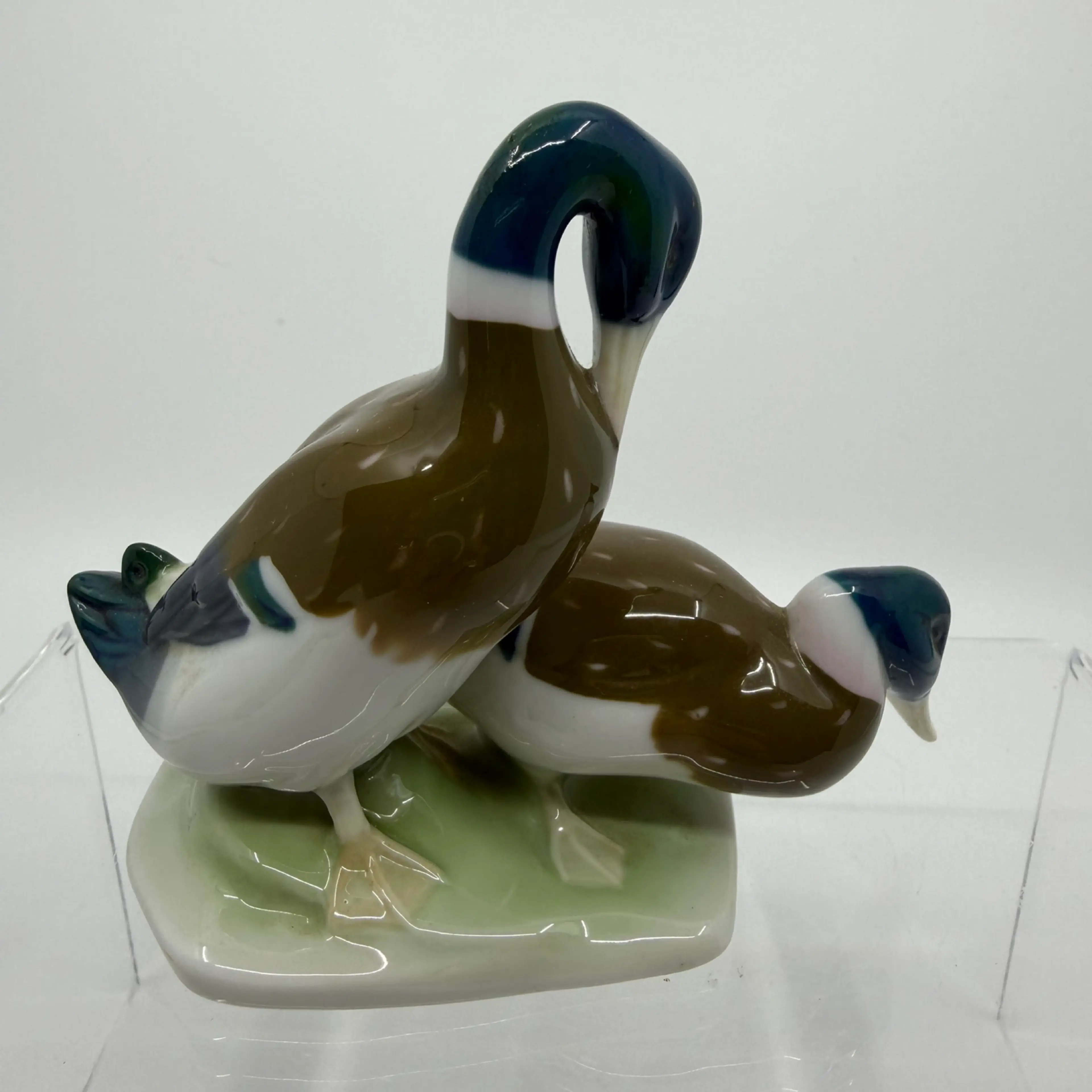 Image 4 of 7