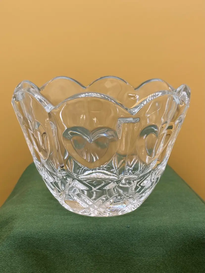 Fifth Ave Crystal Ltd Lead Crystal Bowl With Hearts “Cherish”