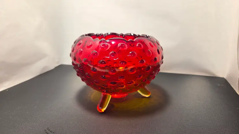 Vintage LE Smith Glass 3 Toe Amberina Hobnail Scalloped Bowl GLOWS!