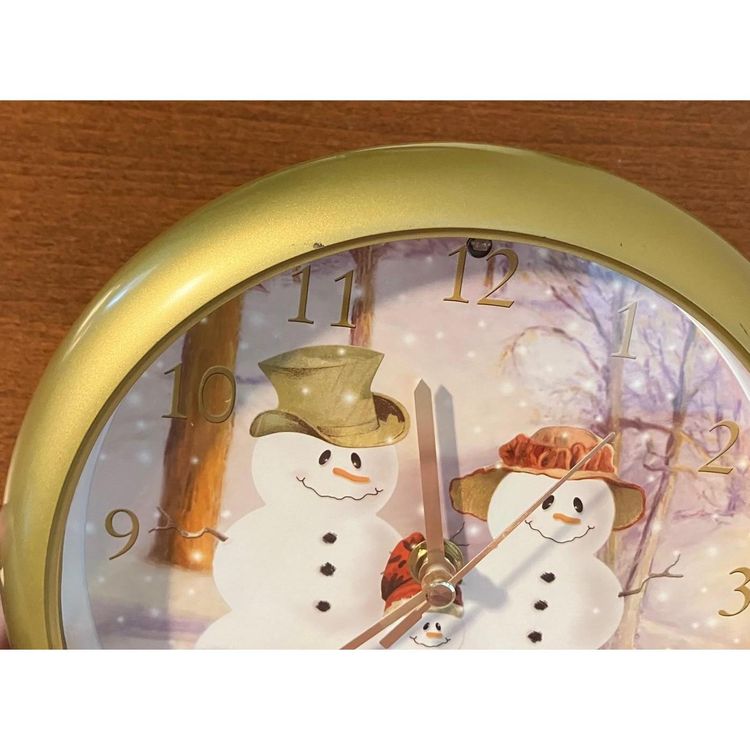 Feldstein Snowman Christmas Carol Wall Clock 8.5" Diameter Plays 12 Carols