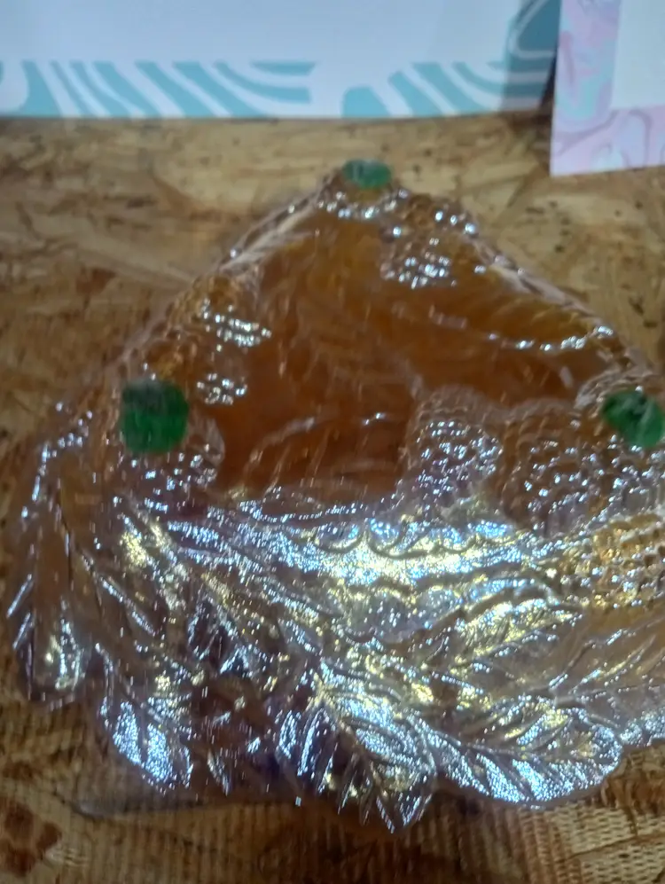 Amber Carnival Glass Leaf / Berry Bowl (Iridescent)