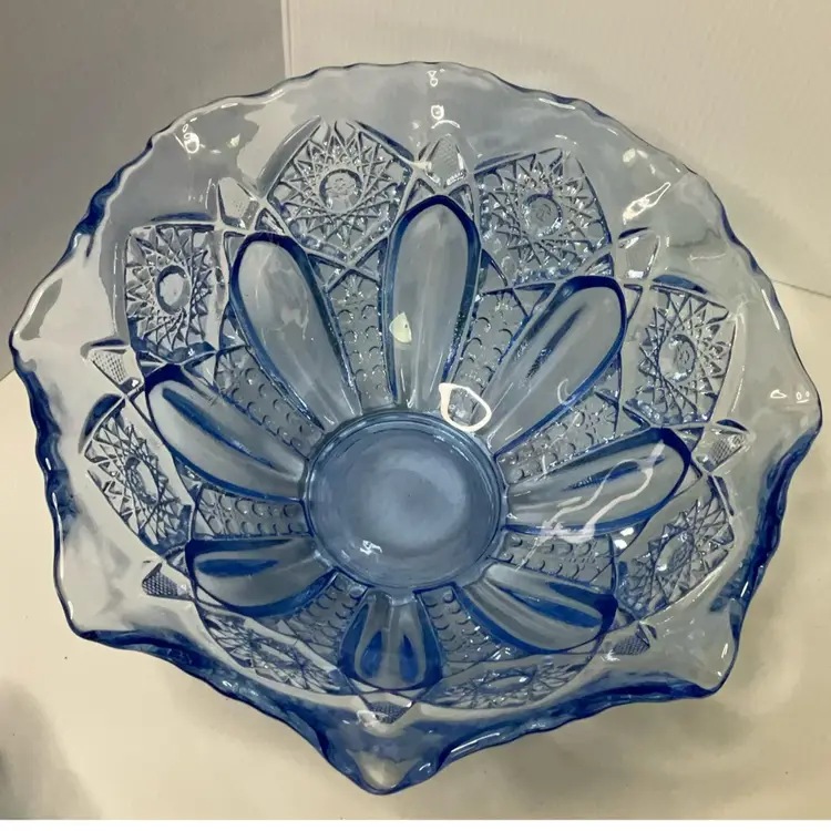 Smith Blue Ruffled Quintec Bowl