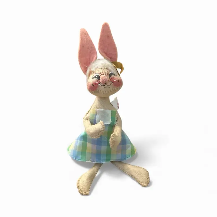 Vintage Annalee Plush And Felt Easter Bunny Figurine