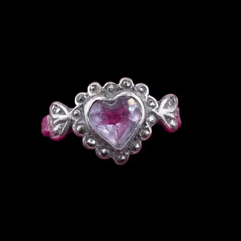 Vintage Sterling Silver And Amethyst Heart Ring Size 7.5
