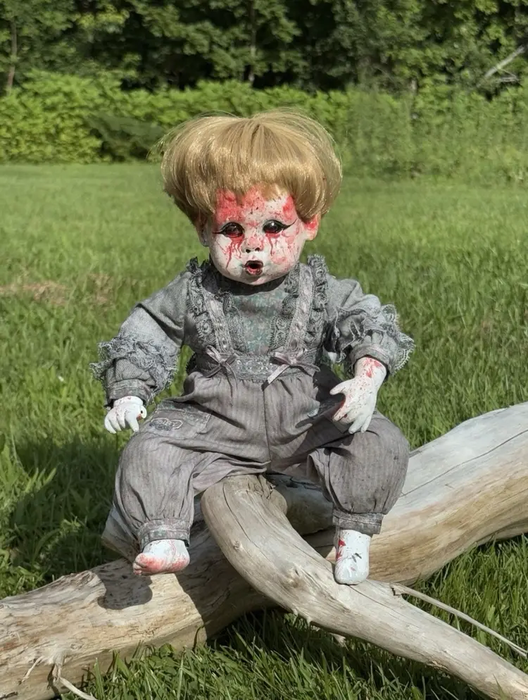 Horror Doll “Nova” Creepy Scary Halloween OOAK (one Of A Kind) 13” Hand Painted Stage Prop or Halloween Decoration *missing Thumb*