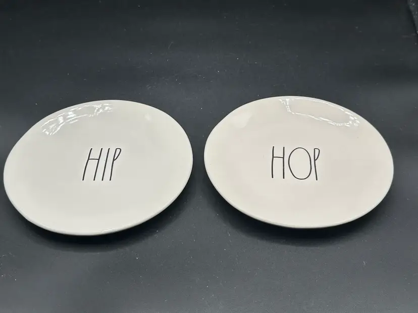 Rae Dunn HIP HOP 6 Inch Small Round Plates