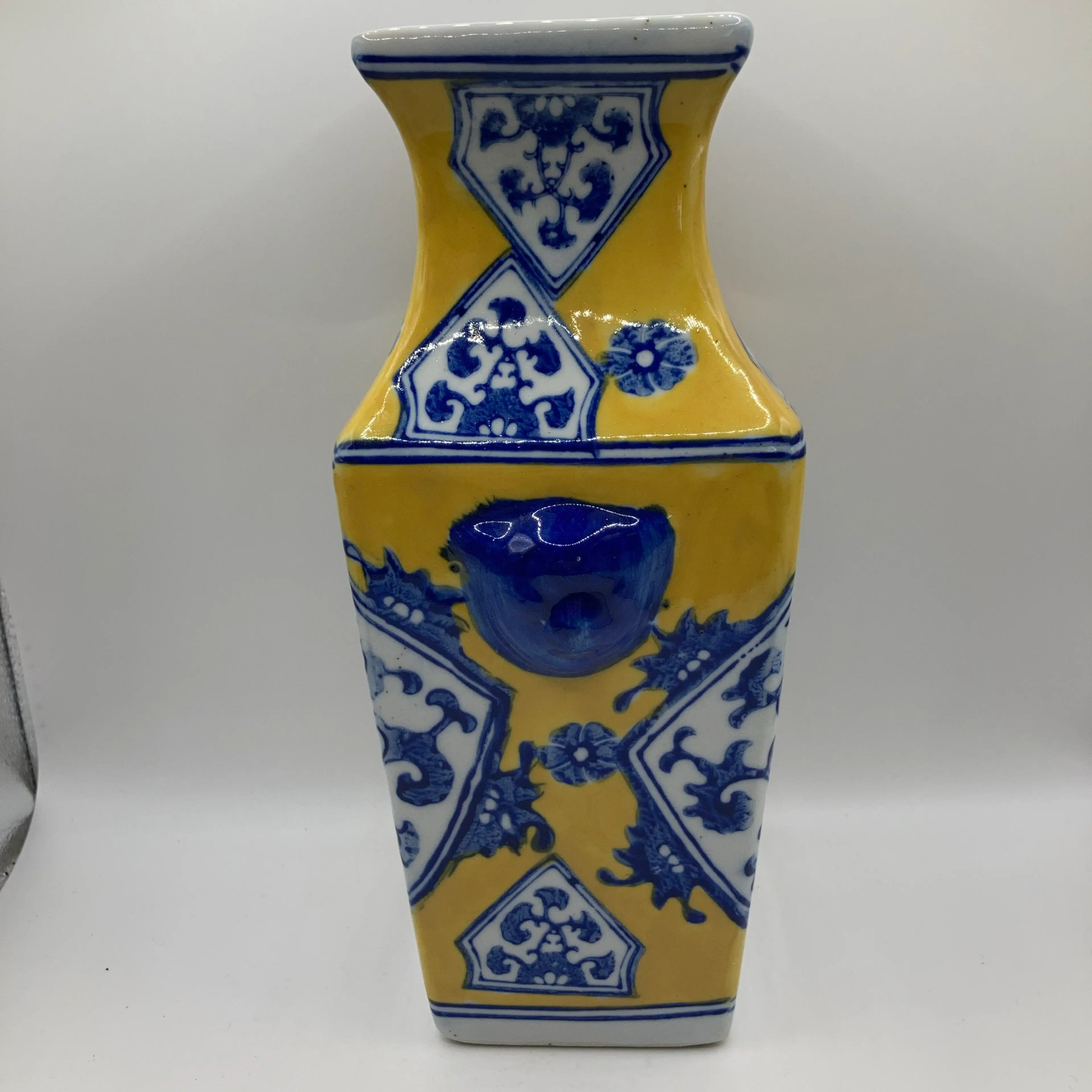 Image 4 of 21