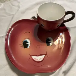 PY Happy Apple Luncheon Plate And Cup