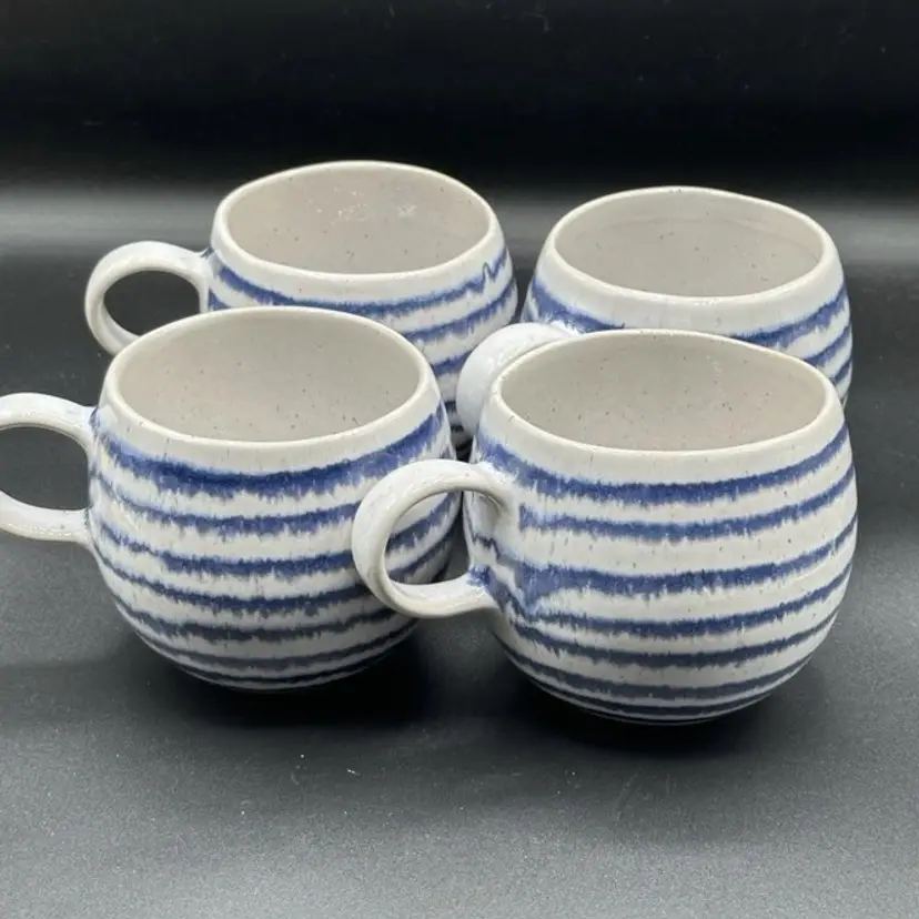 Set of 4 Crate & Barrel Stoneware Pottery Mug- Blue Stripes & White Coffee Tea