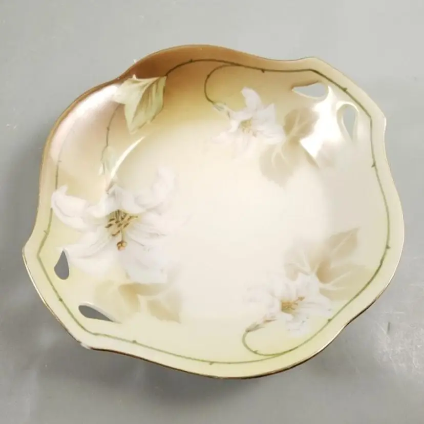 Antique RS TILLOWITZ Selesia White Lilies Porcelain Decor Candy Bowl Dish
