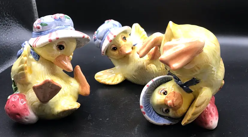 Fitz & Floyd Classics Somerset Tumblers Duckling Tumbling Figurines