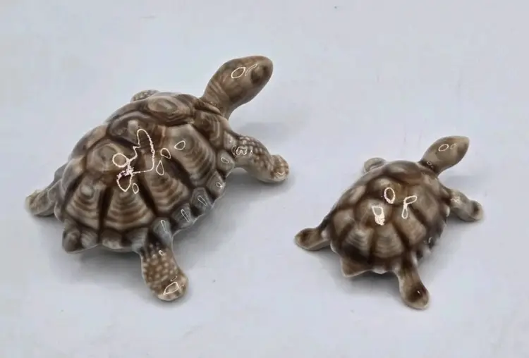 1970s Wade Porcelain Mom/Baby Brown Hues Turtle Figurines • England • EUC