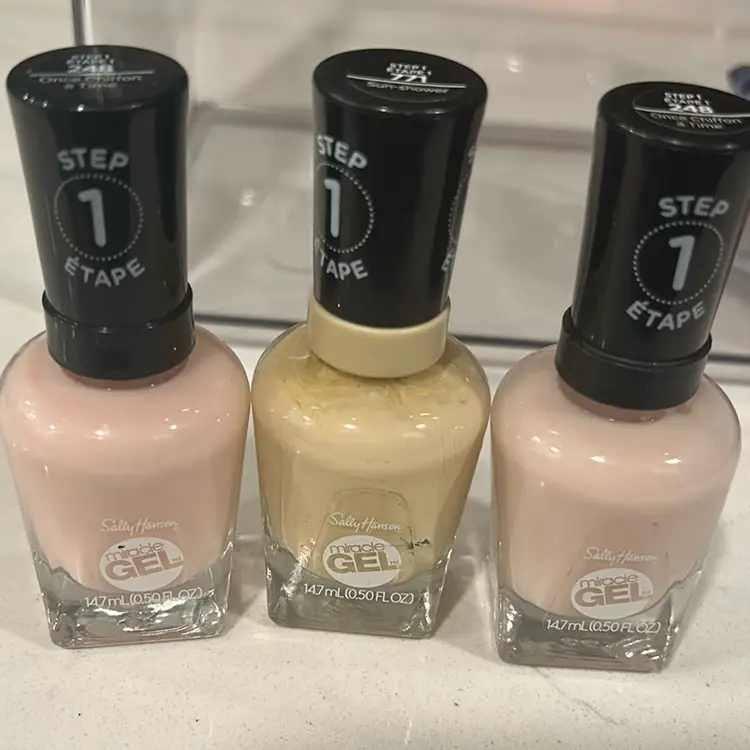 3 Sally Hansen Miracle Gel Nail Polish