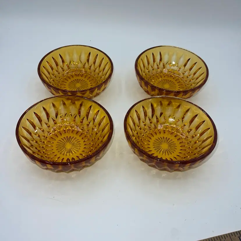 Vintage Mount Vernon Indiana Glass Golden Amber 5” Bowl (4)