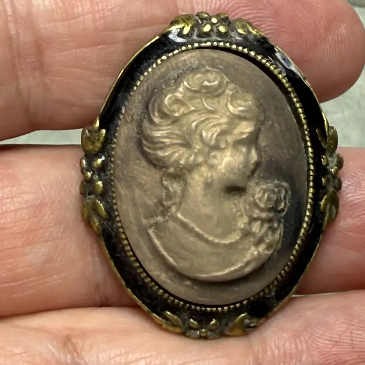 Vintage Brass Tone Black Enamel Cameo Brooch Pin