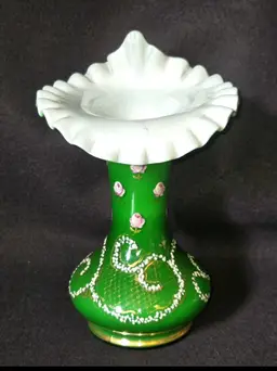VERY RARE VINTAGE FENTON ART GLASS CHARLETON ROSE IVY GREEN JACK IN THE PULPIT VASE. Less than 100 Made! 1949-1950