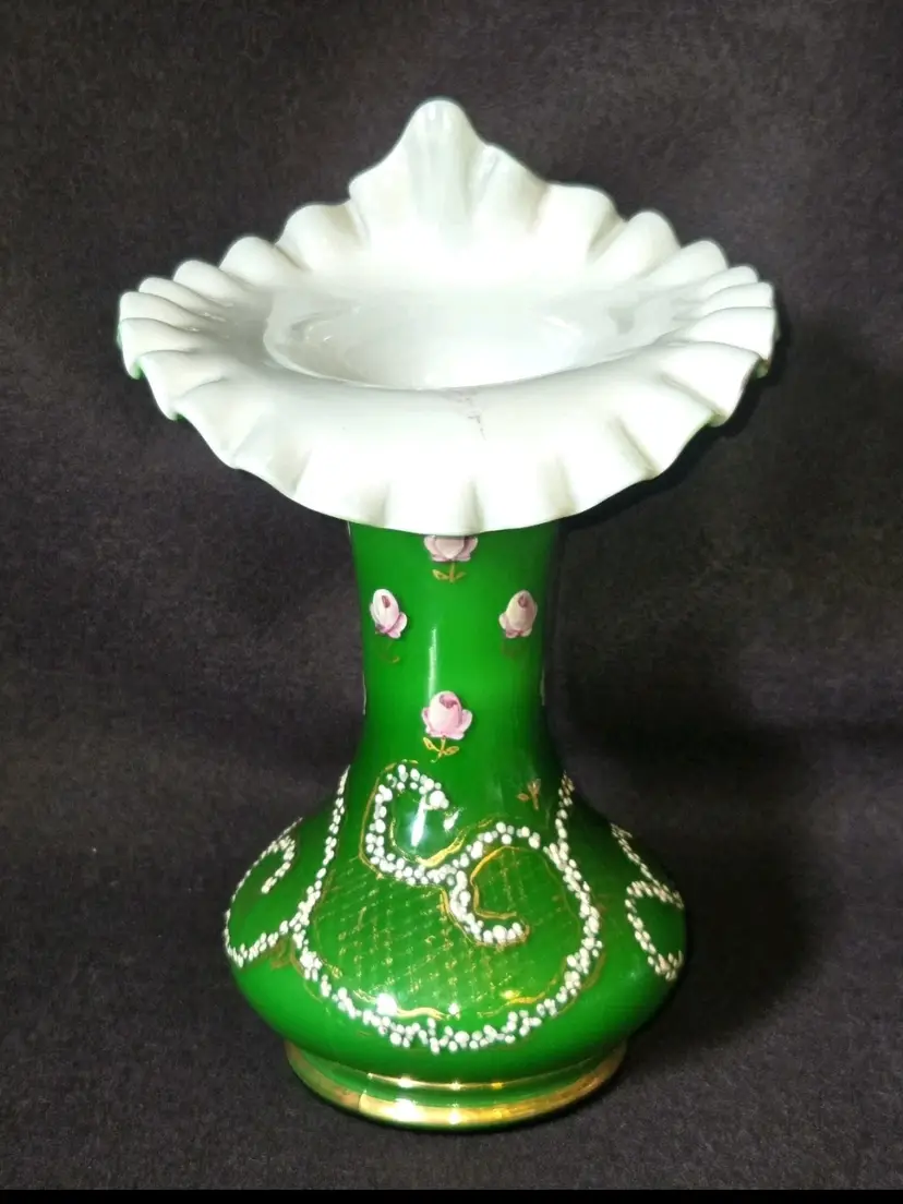 RARE VINTAGE FENTON ART GLASS CHARLETON ROSE IVY GREEN JACK IN THE PULPIT VASE. Less than 100 Made! 1949-1950