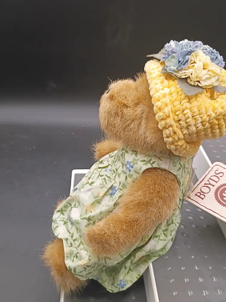 BOYDS The Head Bean Collection “Rainey Bloomengrows” Plush Stuffed Bear-NWT  9"