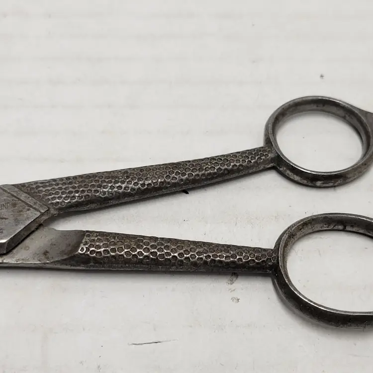 Vintage Peter J Michels C-MON HF Barber Shears Sheffield England Scissors