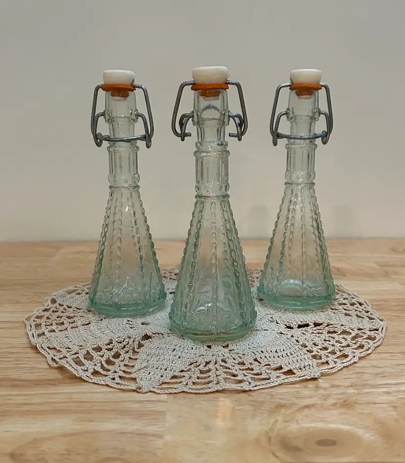 Mod Boho Chic Decanters Recycled Glass 3 Spill Proof Swingtop Bottles Green Glass