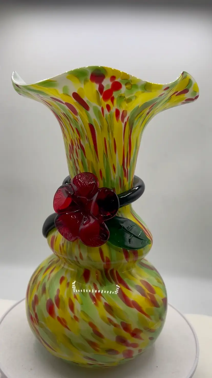 VTG HAND BLOWN SPLATTER CASED ART GLASS VASE