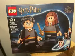 Lego HARRY POTTER 76393 Harry Potter & Hermione Granger. NEW/SEALED/IN HANDS.