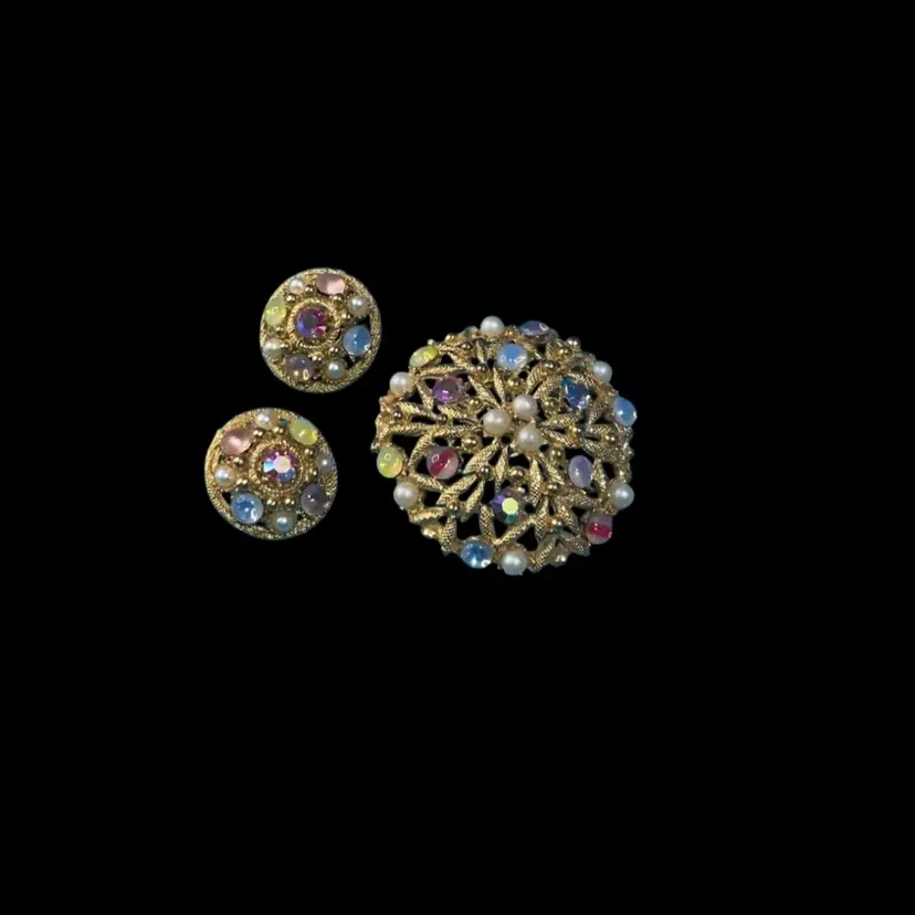 Vintage Kramer Thermoset Brooch & Clip-on Earring Set 2 1/4β brooch & 1β earrings KK60