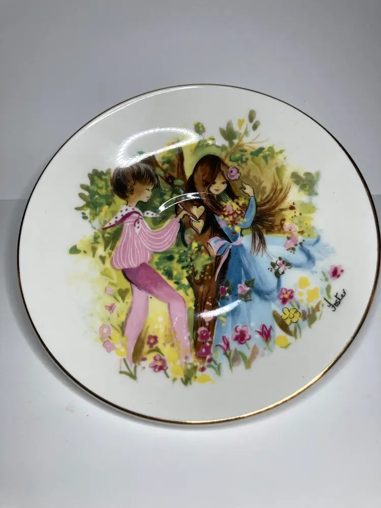 Staffordshire Courting Couple Tea Cup Foster