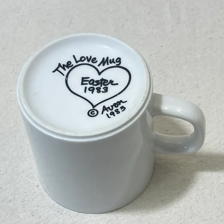 Vintage Avon Rainbow The Love Mug Coffee Cup Rainbow Heart 1983 Easter