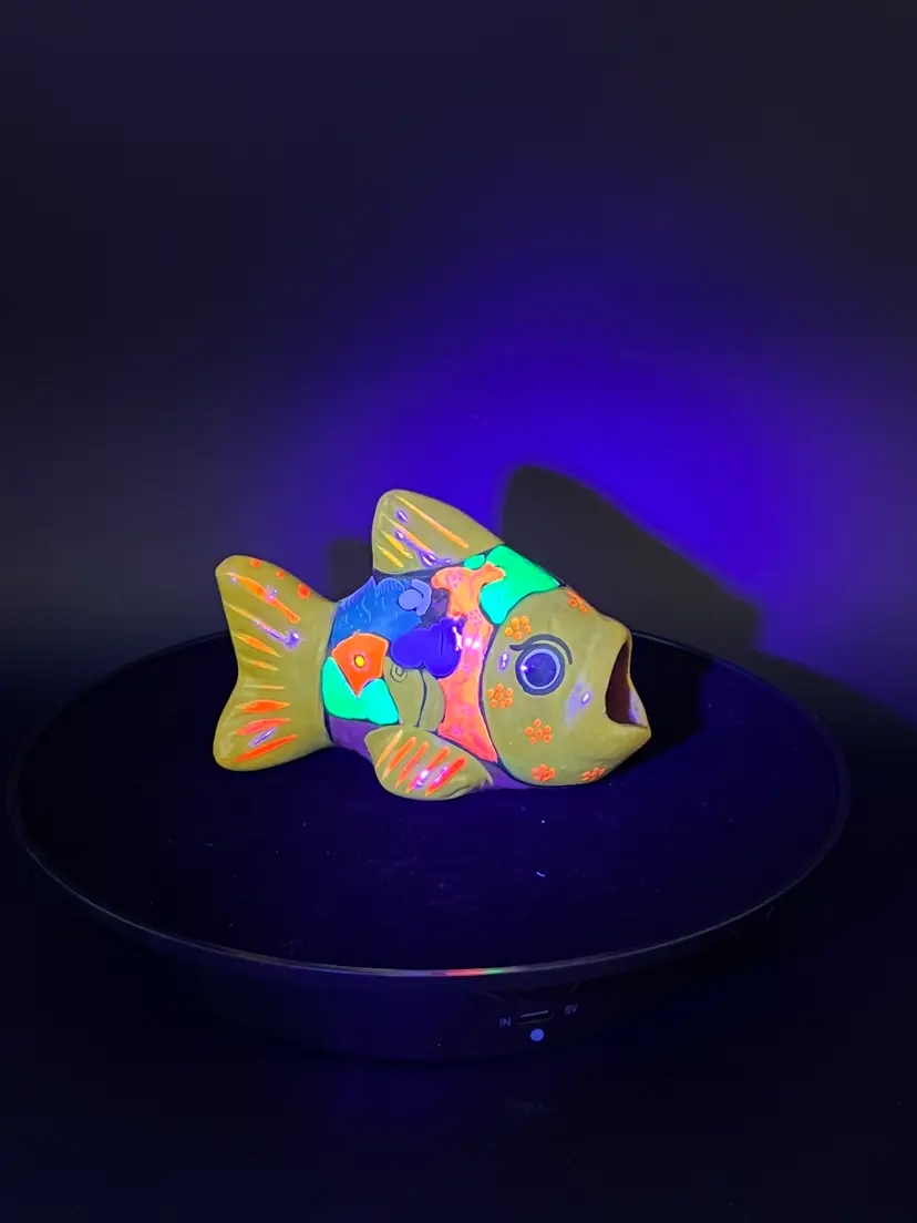 Yellow Talavera fish - it glows!