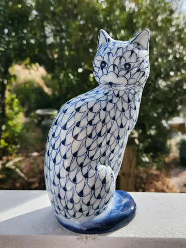 MishMash, Art including a piece by Andrea Sadek, toys