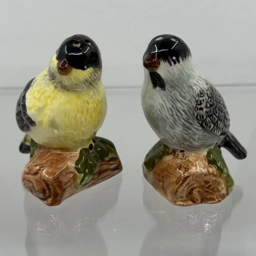 Contemporary Spring Bird Shakers-all 4 Pieces