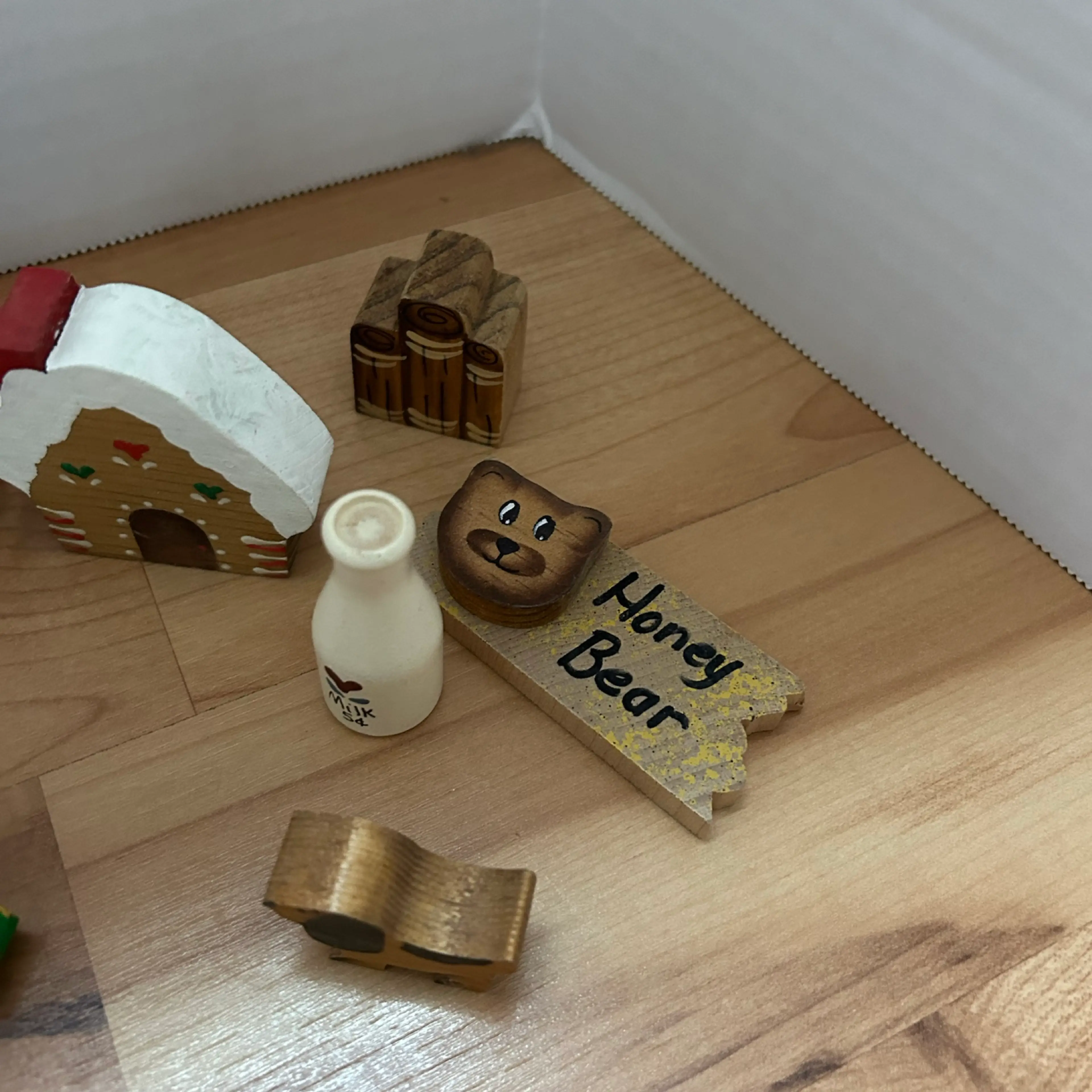 Image 4 of 4