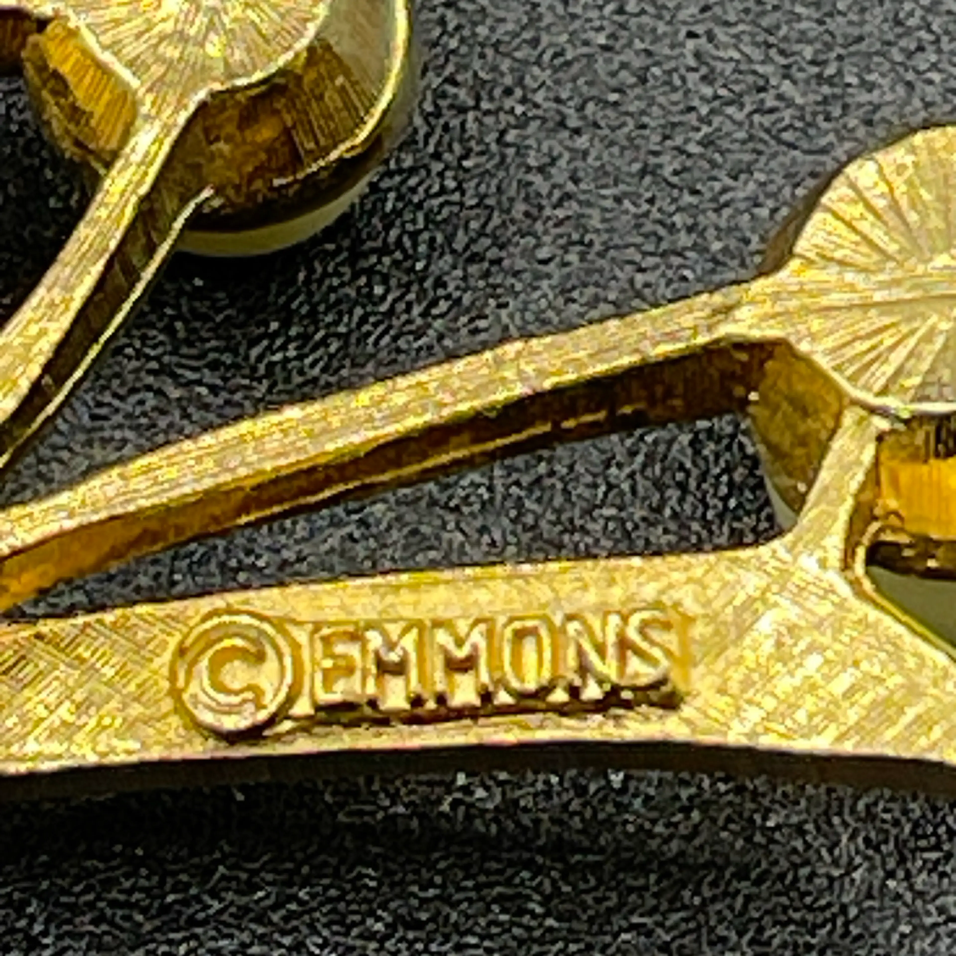 Image 3 of 4
