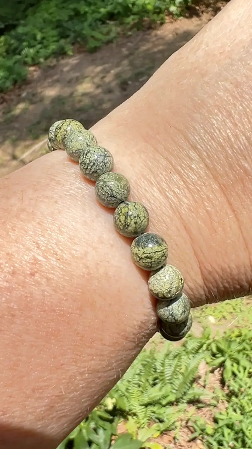 Green Tibetan Jade (Medicine King Stone) 8mm Beads. 6-1/4" to 7” Stretch Bracelet Jewelry