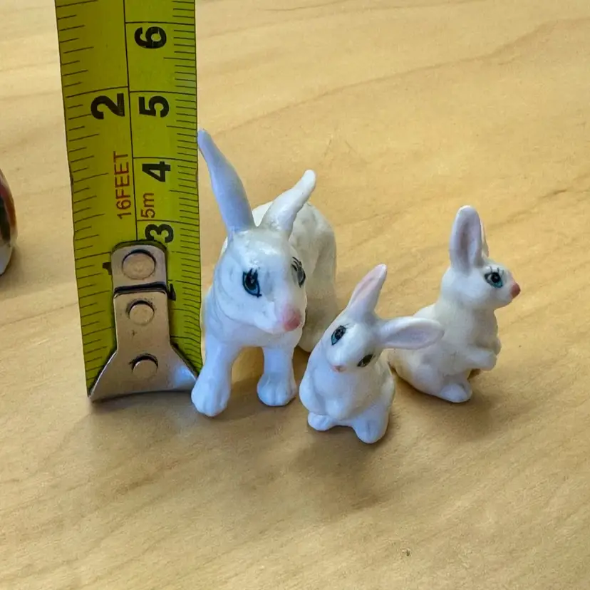 Vintage miniature ceramic bunny family, mom is almost 2” tall & babies 1.25” tall 🐰