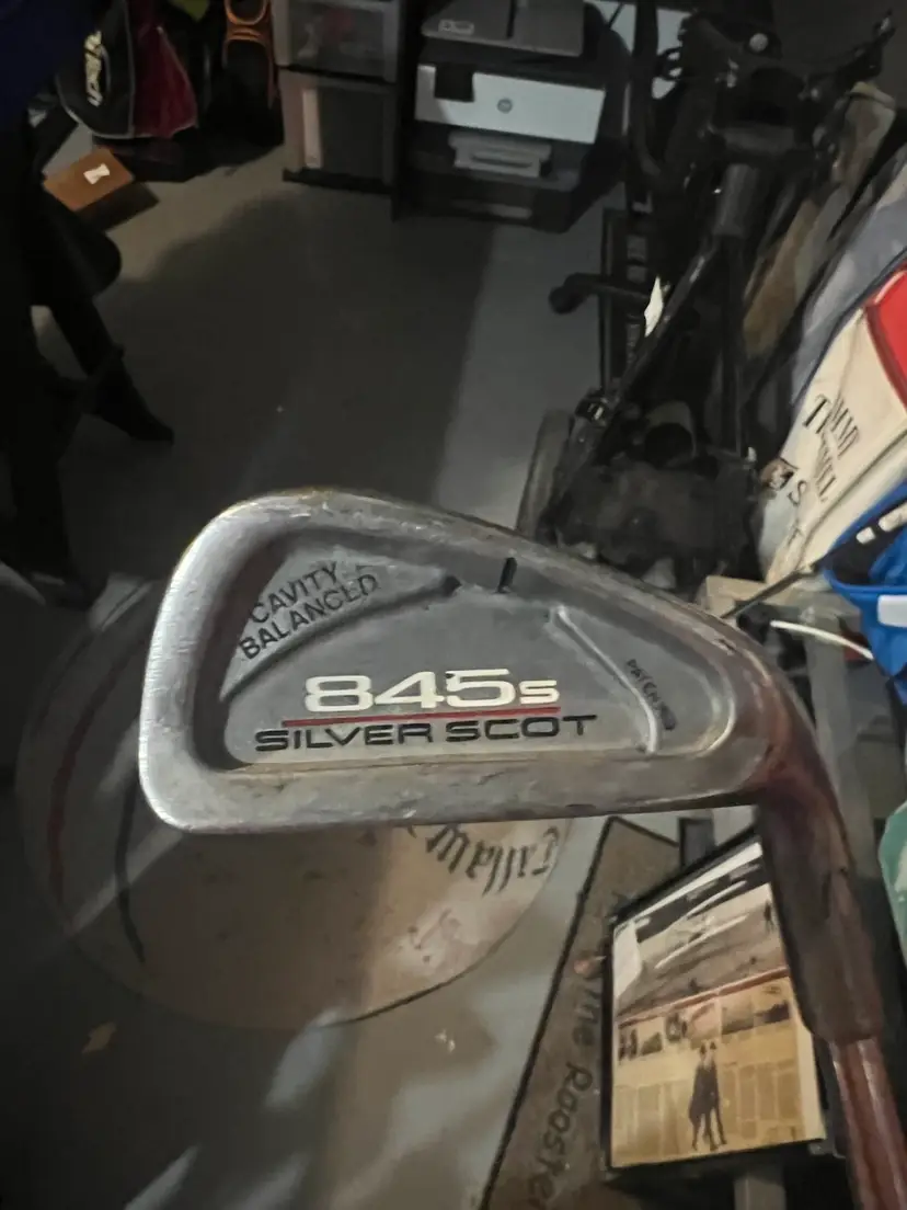 Tommy Armour Silver Scot 1i-9i (missing 6i)