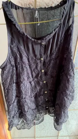 GENTLE FAWN BLACK LACE SLEEVELESS TOP SIZE L
