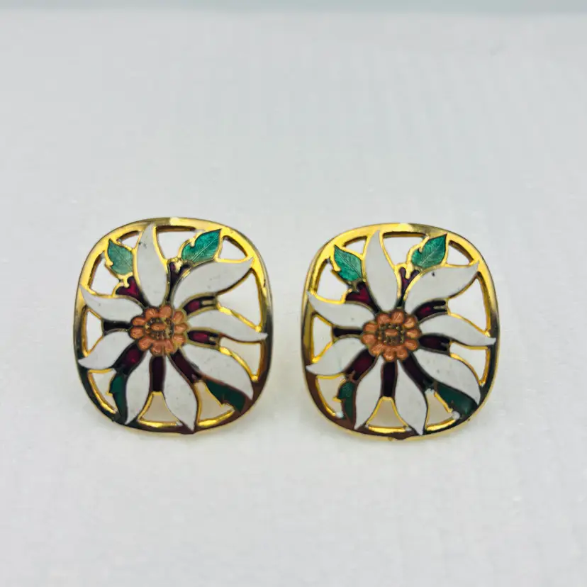 Vintage Cloisonné Enamel Edelweiss Flower Clip on Earrings Gold Tone