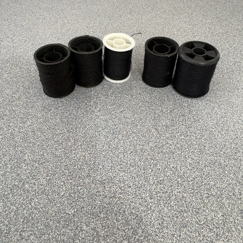 Thread - Small - Black